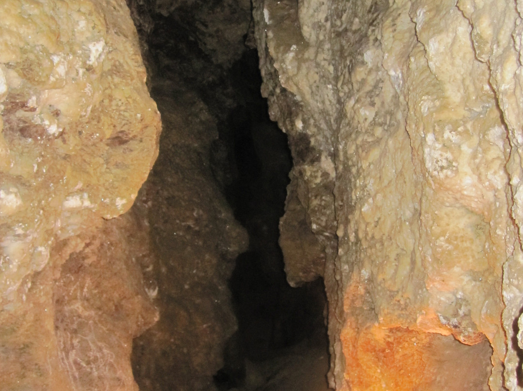 Crystal Cave at Kryvche-Kryvche必去景点