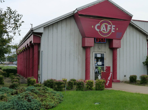 盖里餐馆和美食-Great Lakes Cafe