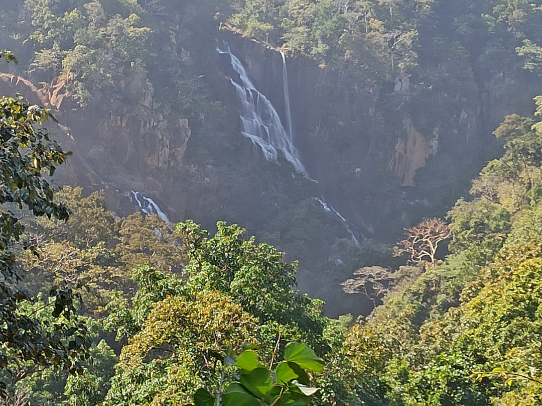 Lodh Waterfalls景点图片