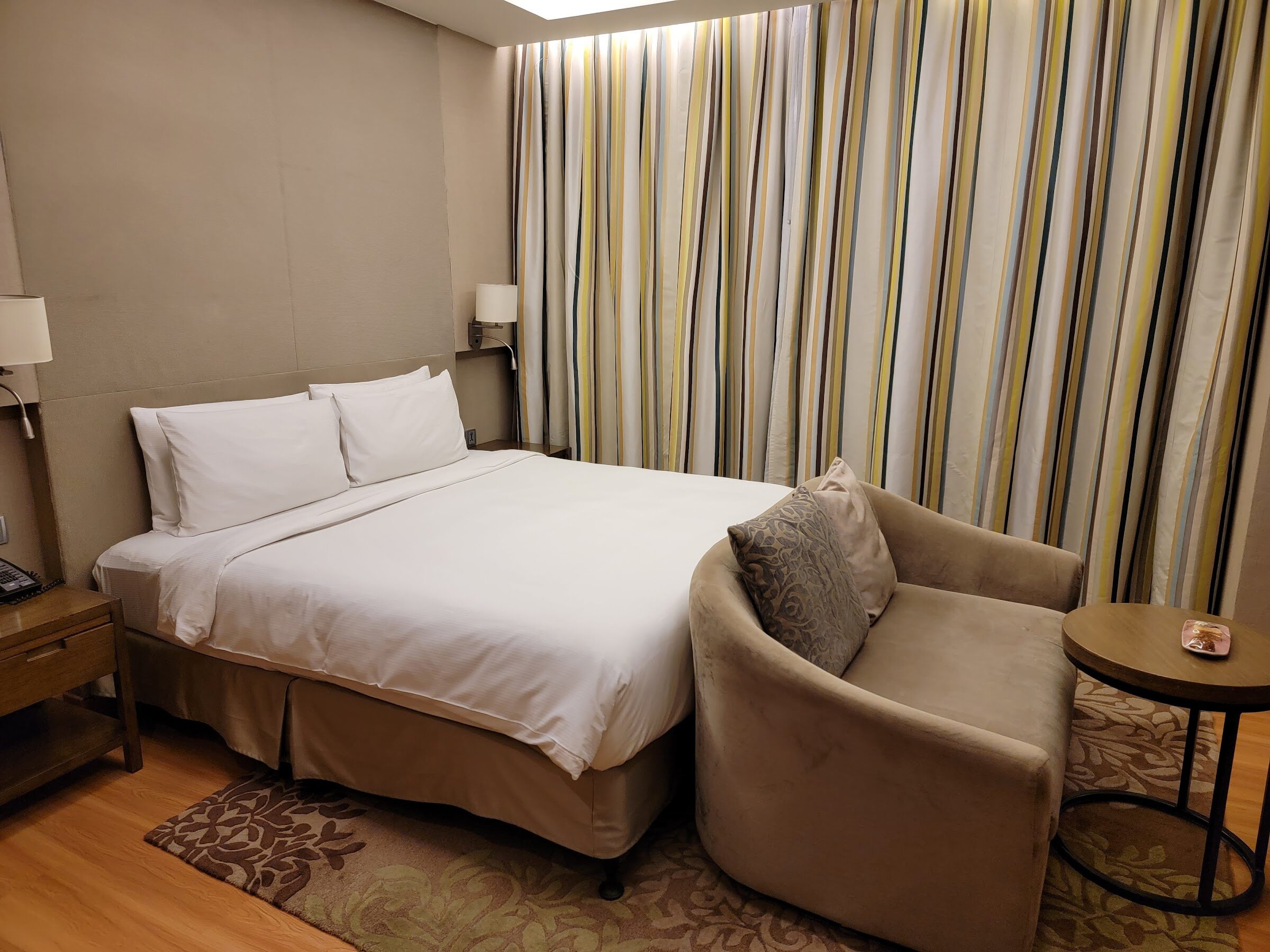 Doubletree Suites By Hilton Bengaluru Outer Ring Road-客卧