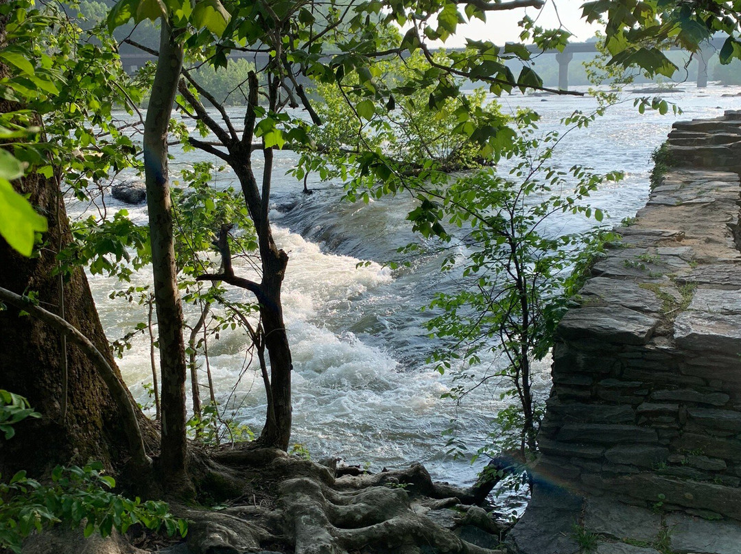 Shenandoah River Outfitters景点图片