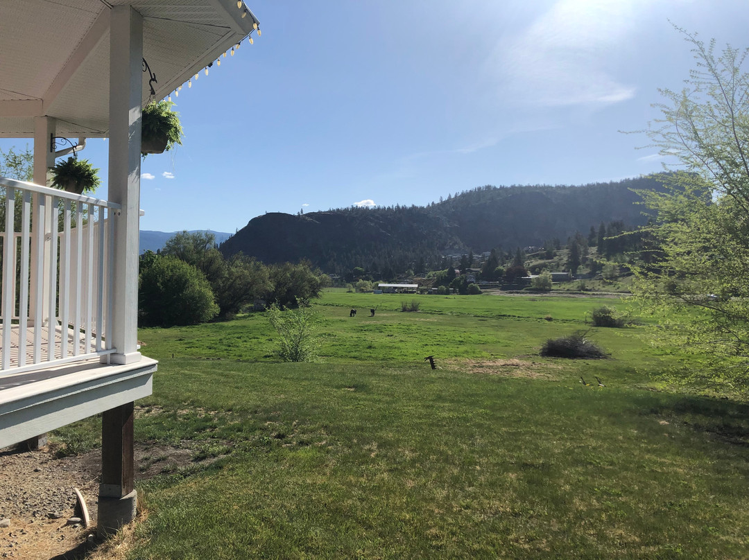 Harvelle House Bed & Breakfast主图