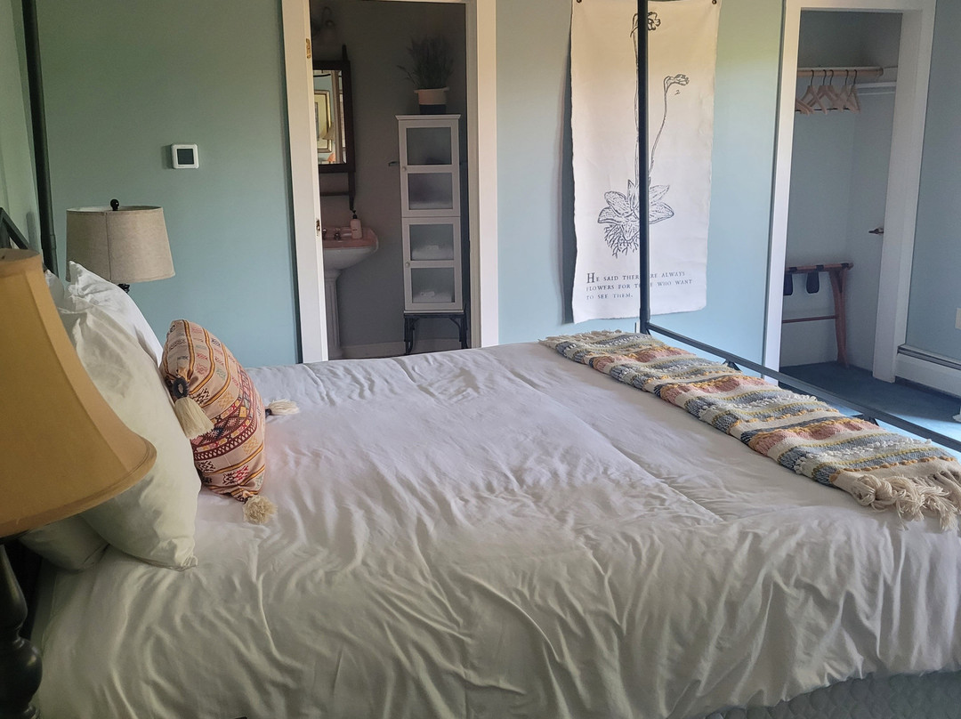 Point Au Roche Lodge主图