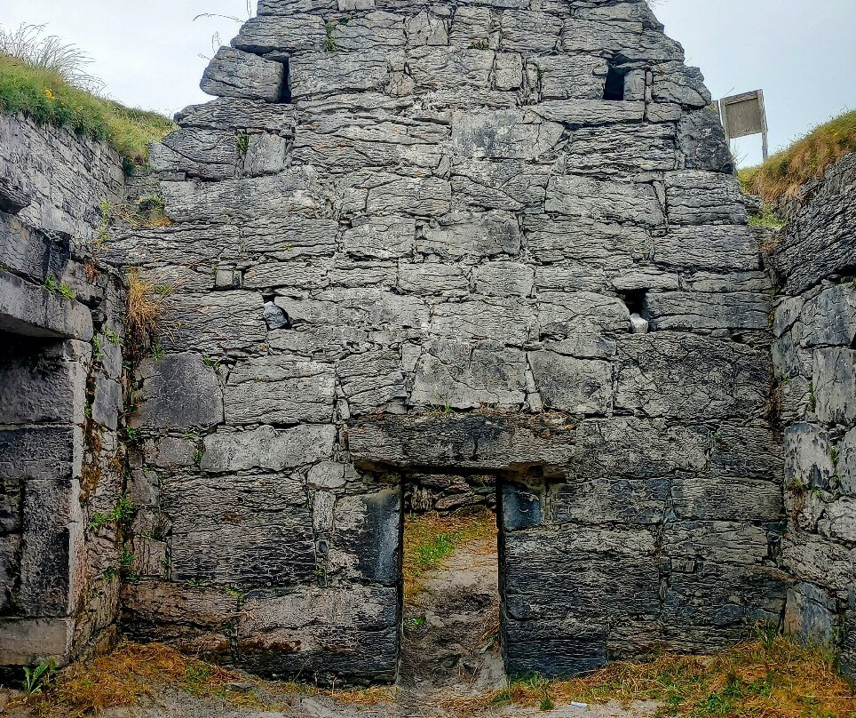 St. Caomhan’s Church景点图片