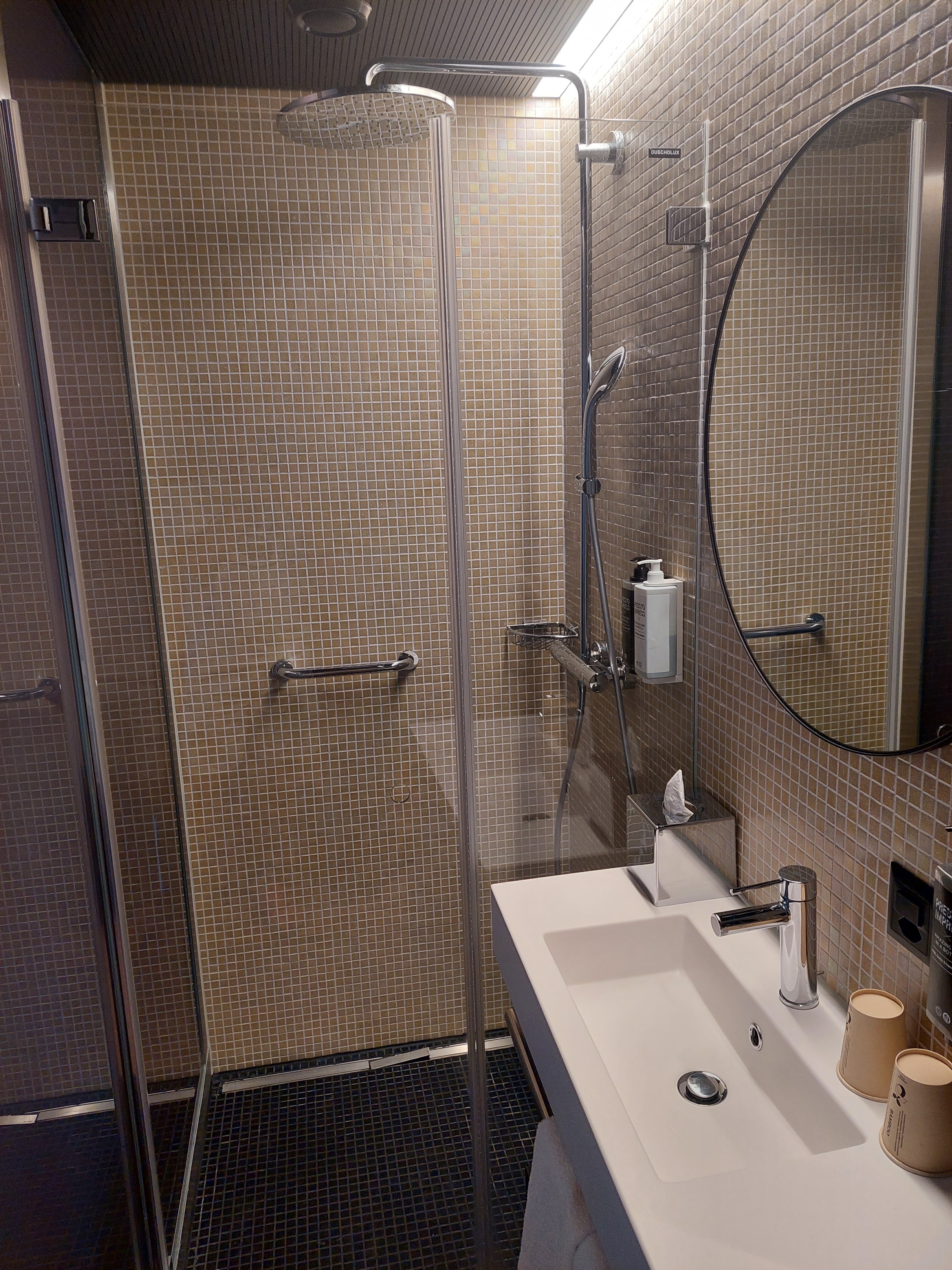 Hotel Ibis Styles Bern City-浴室