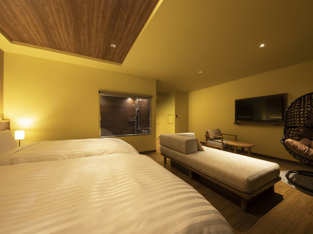 鸭川格兰酒店主图