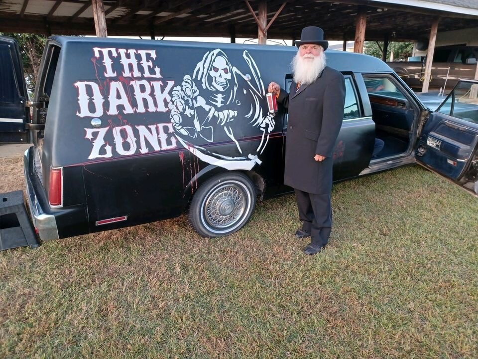 The Dark Zone Haunted House-Brandon必去景点