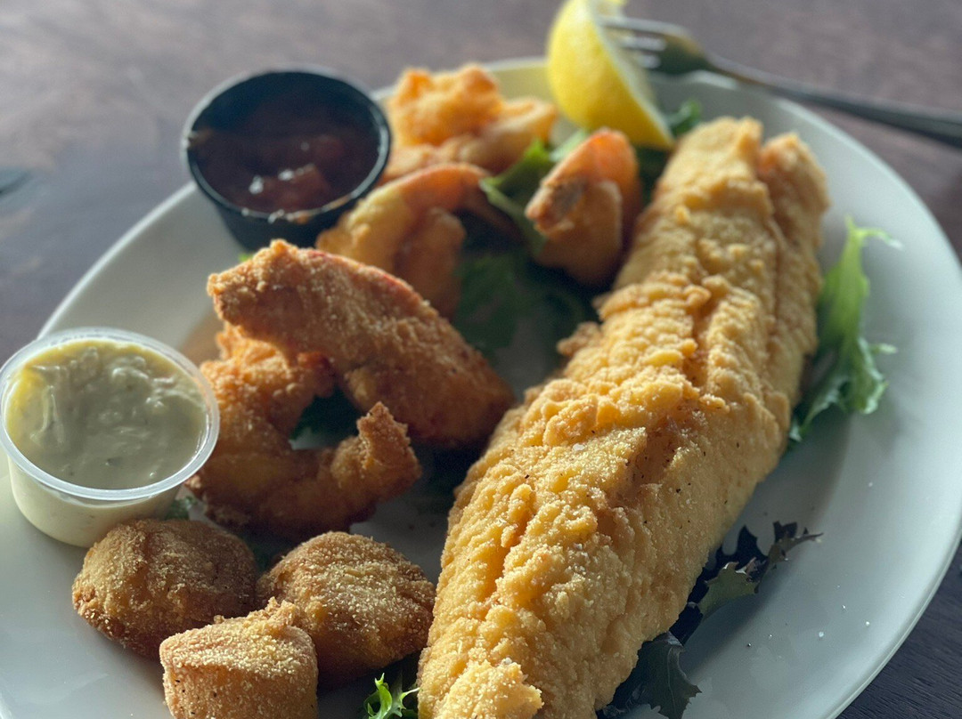 Pleasant Beach Hotel主图