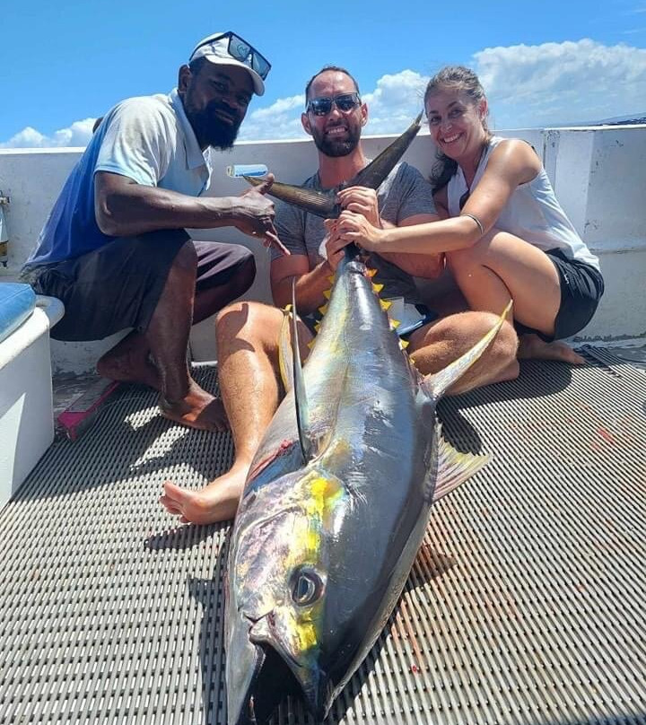 Coral Coast Fishing Charters-辛加东卡必去景点