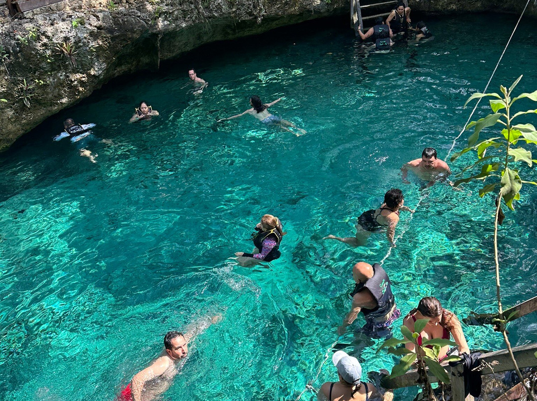Cenote Zacil-Ha景点图片