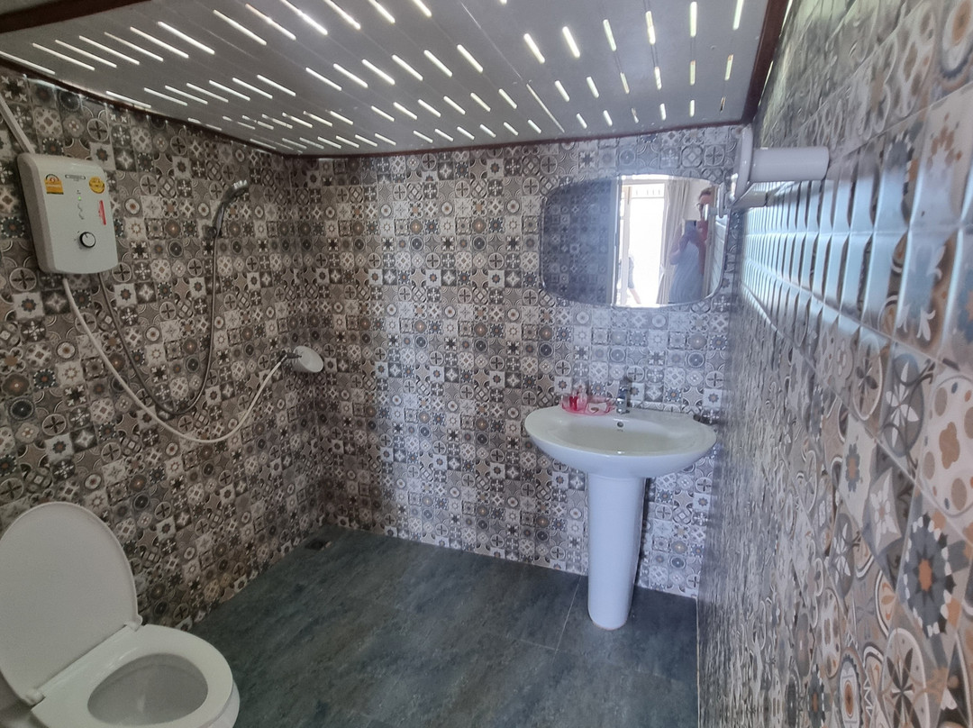 稔马镭迪酒店主图