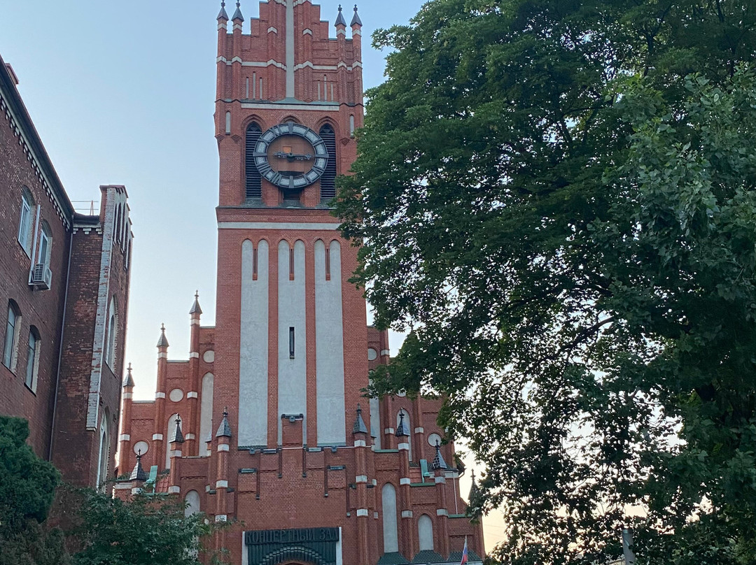 The Church of the Holy Family景点图片