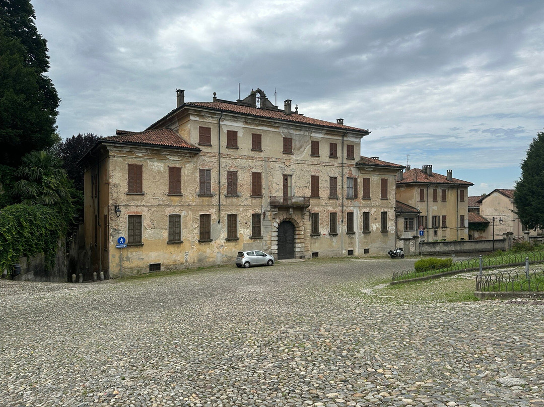 Palazzo De Capitani, Brivio, Carpegna - complesso景点图片