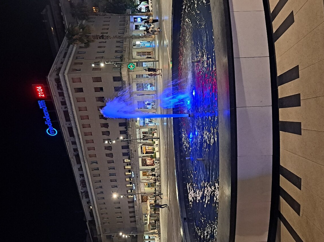 Piazza Salotto景点图片