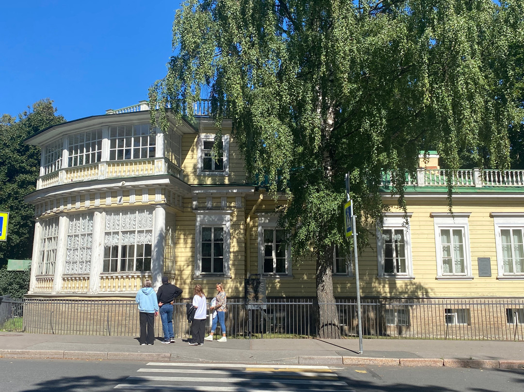 Pushkin Memorial Dacha Museum景点图片