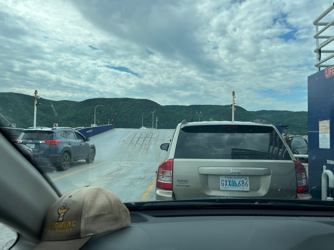 Englishtown Ferry景点图片
