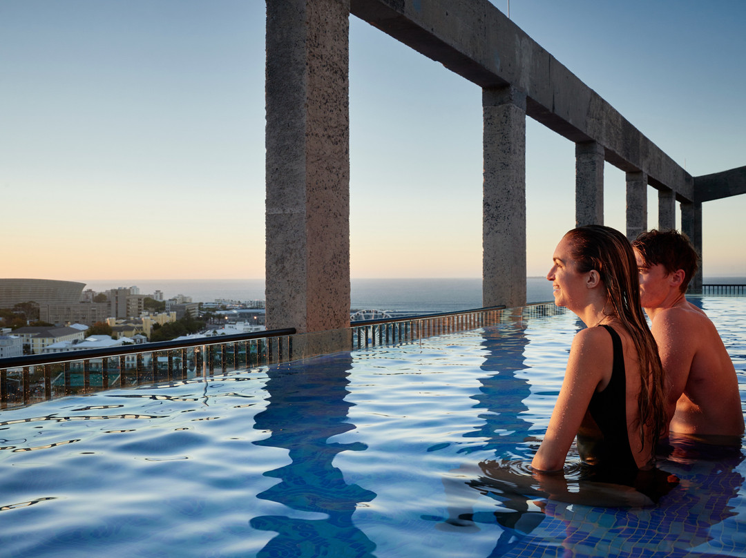 The Silo Hotel主图