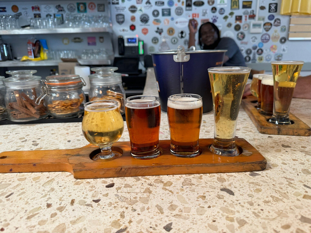 Turk's Head Brewery-普罗维登西亚莱斯必去景点