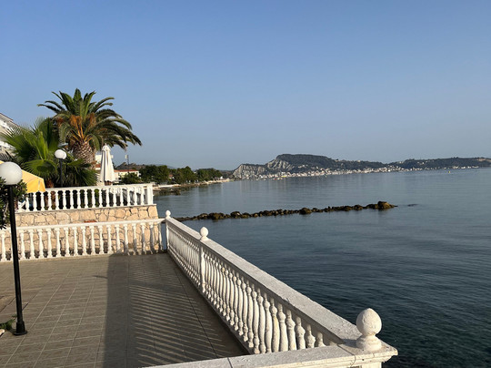 Alas Beach Lodge主图