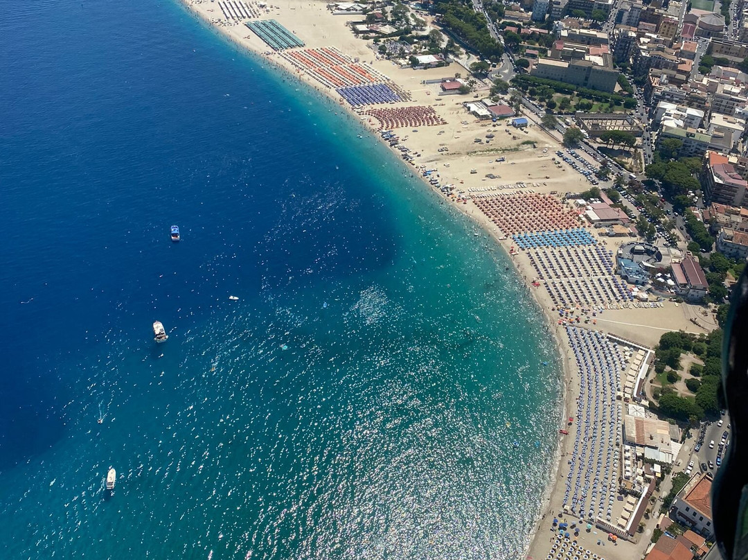 SEAFLY Noleggio Gommoni & Barche Escursioni Flyboard Sport Acquatici Volo in Deltaplano景点图片