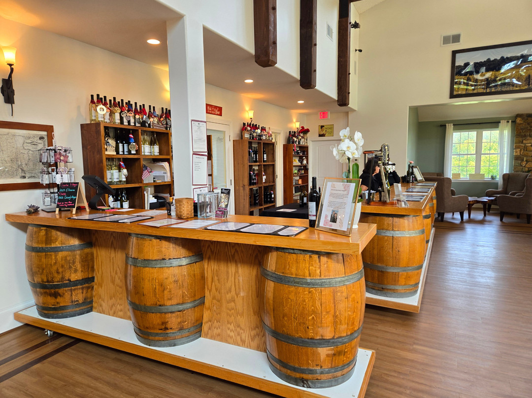 Casanel Vineyards & Winery景点图片