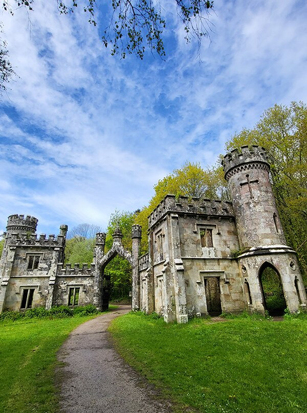 Ballysaggartmore Towers-Ballynoe Upper必去景点