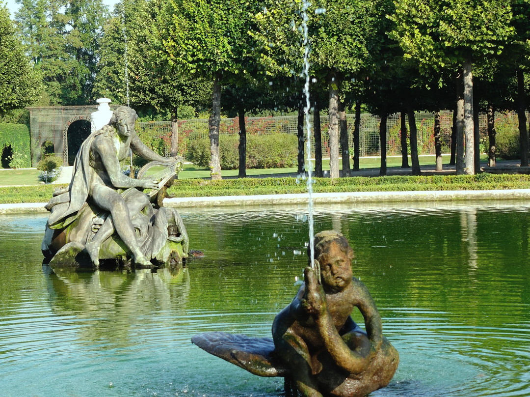 Schlossgarten-施韦青根必去景点