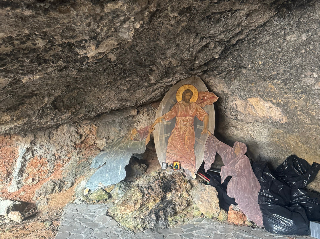 Cave of St John the Hermit景点图片