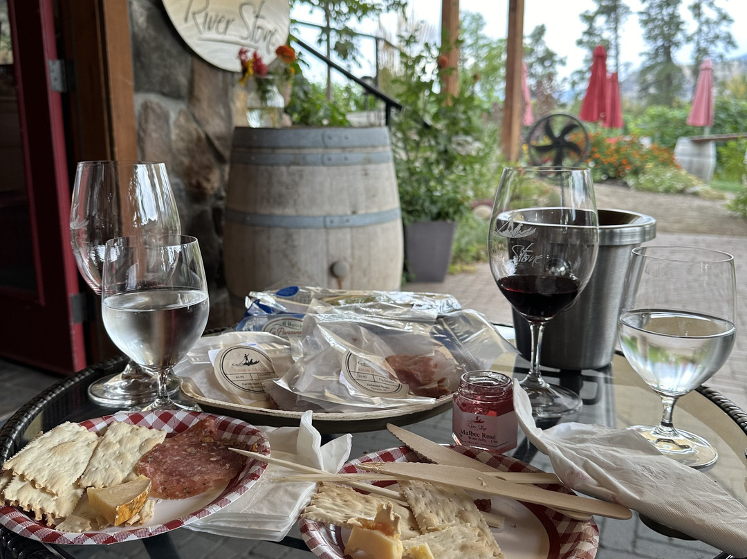 River Stone Estate Winery景点图片