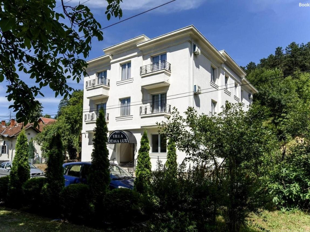 Villa Otava Lux主图