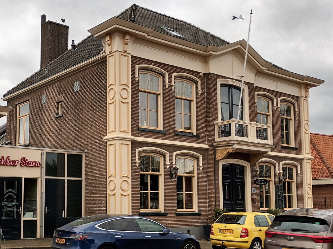 Voormalig Raadhuis Wognum (1868)-Wognum必去景点