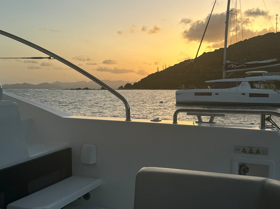 Offshore Sailing School景点图片