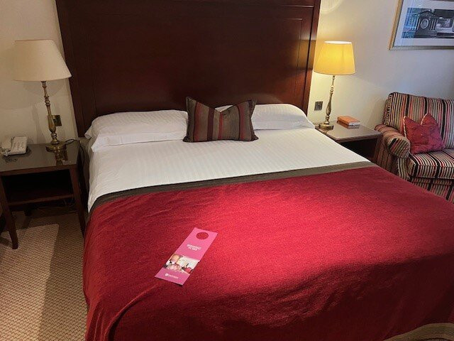 Macdonald Norwood Hall Hotel主图