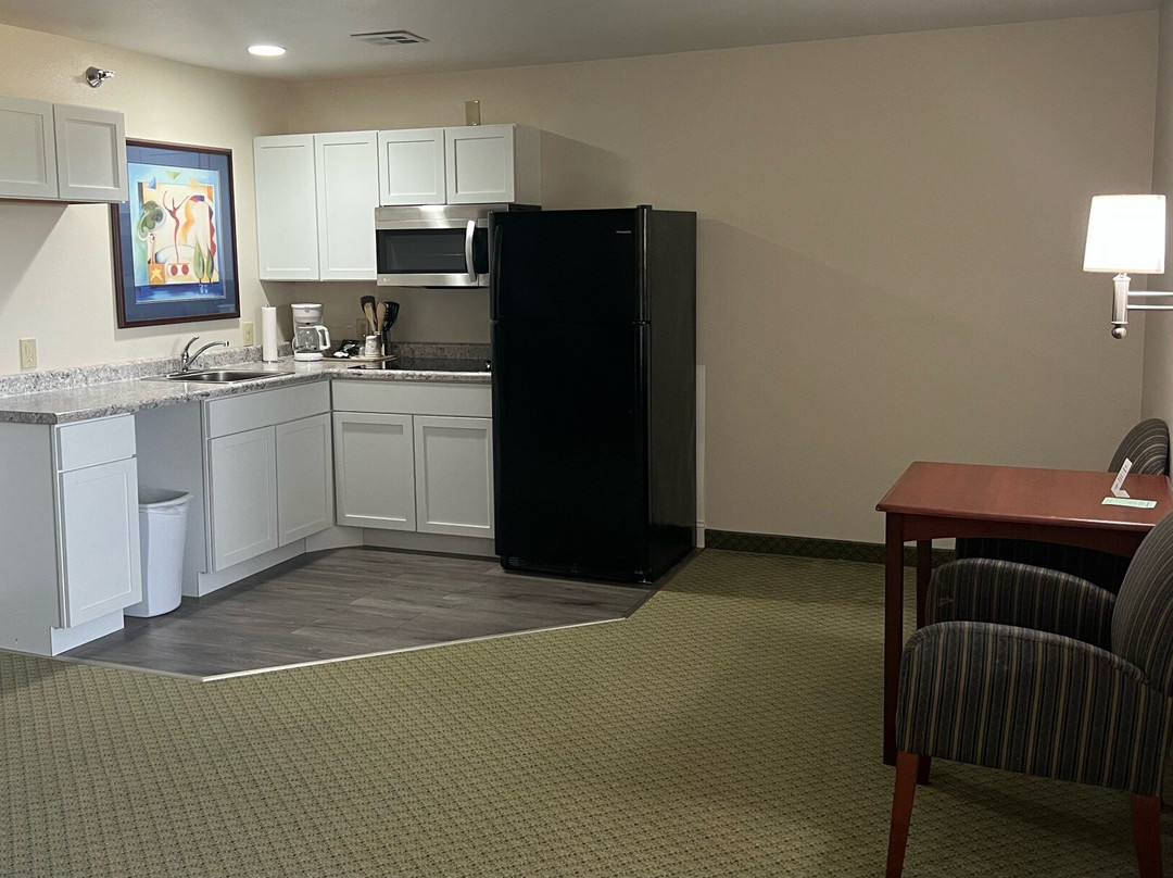 克罗星格兰德斯戴旅馆&套房酒店主图