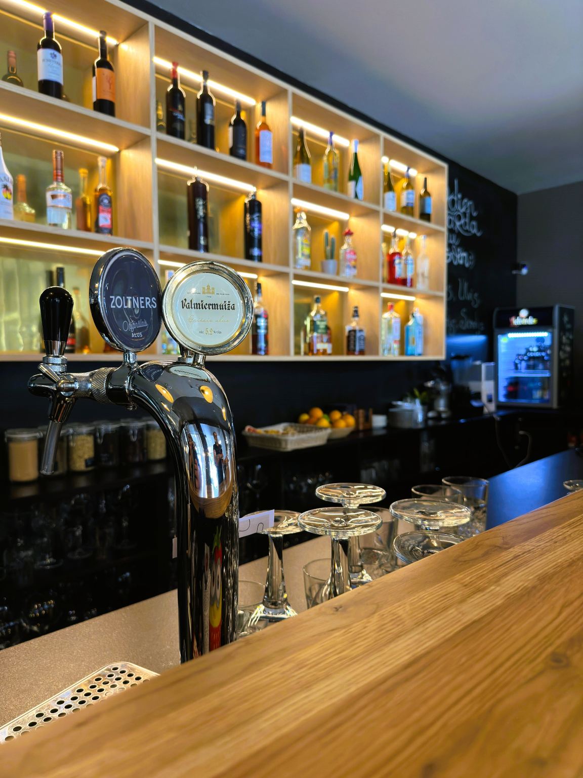 里瓦酒店-餐饮