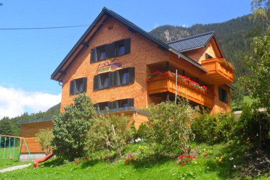 豪斯布鲁加公寓主图