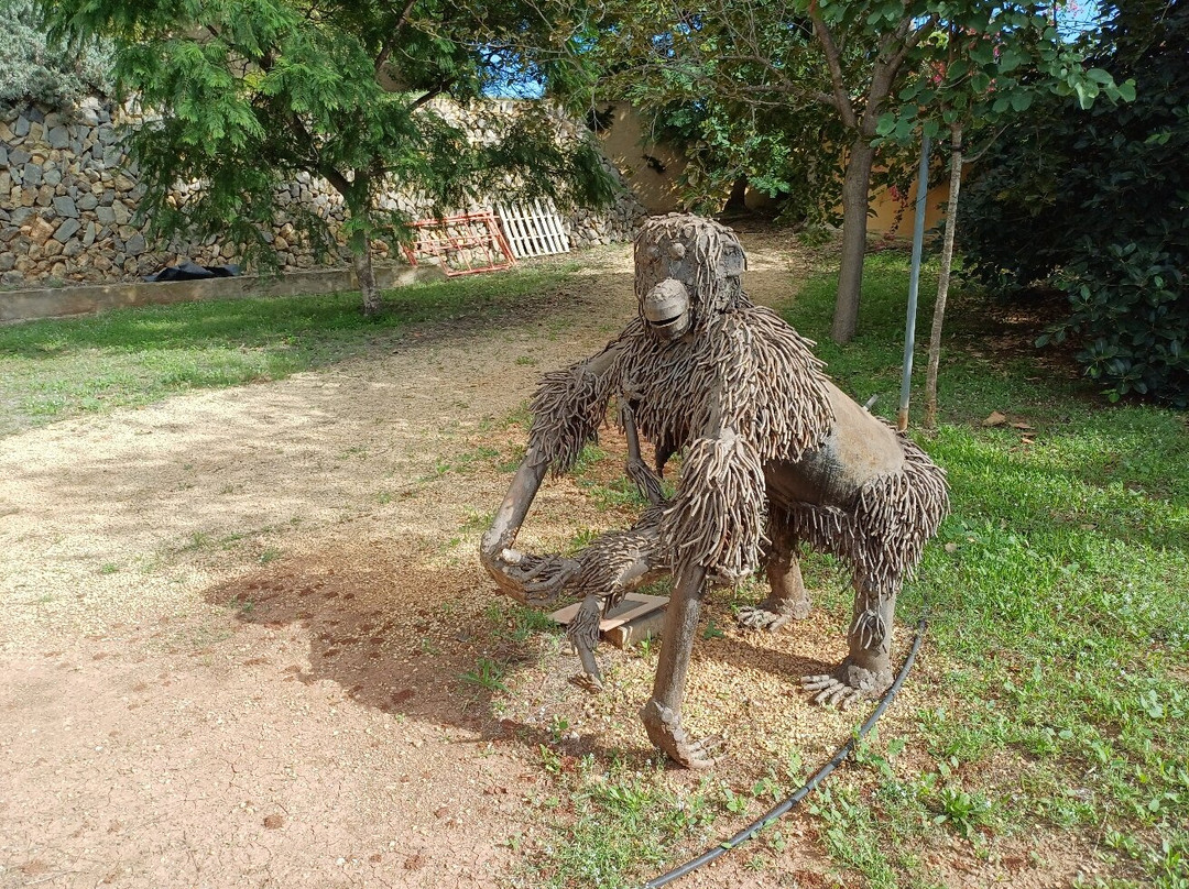 Klein Schreuder Sculpture Garden景点图片