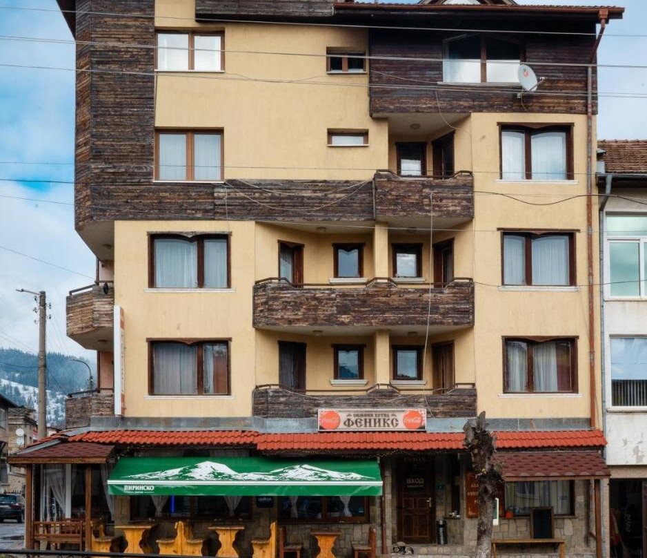 Khotel Feniks