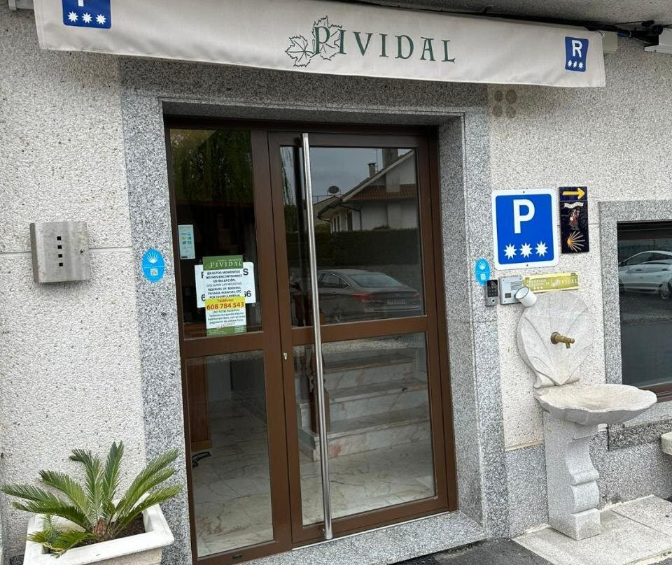 Raices酒店住宿-Pension Residencia Pividal