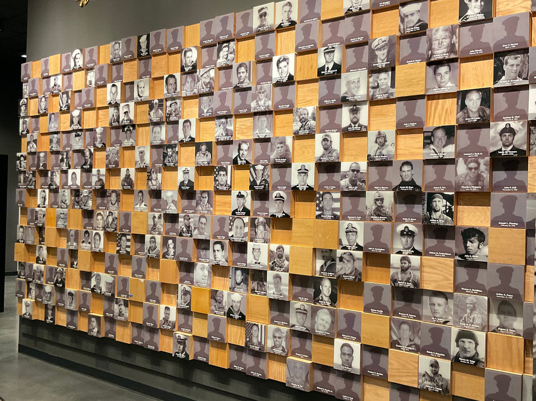 Lt Michael P. Murphy Navy Seal Museum景点图片