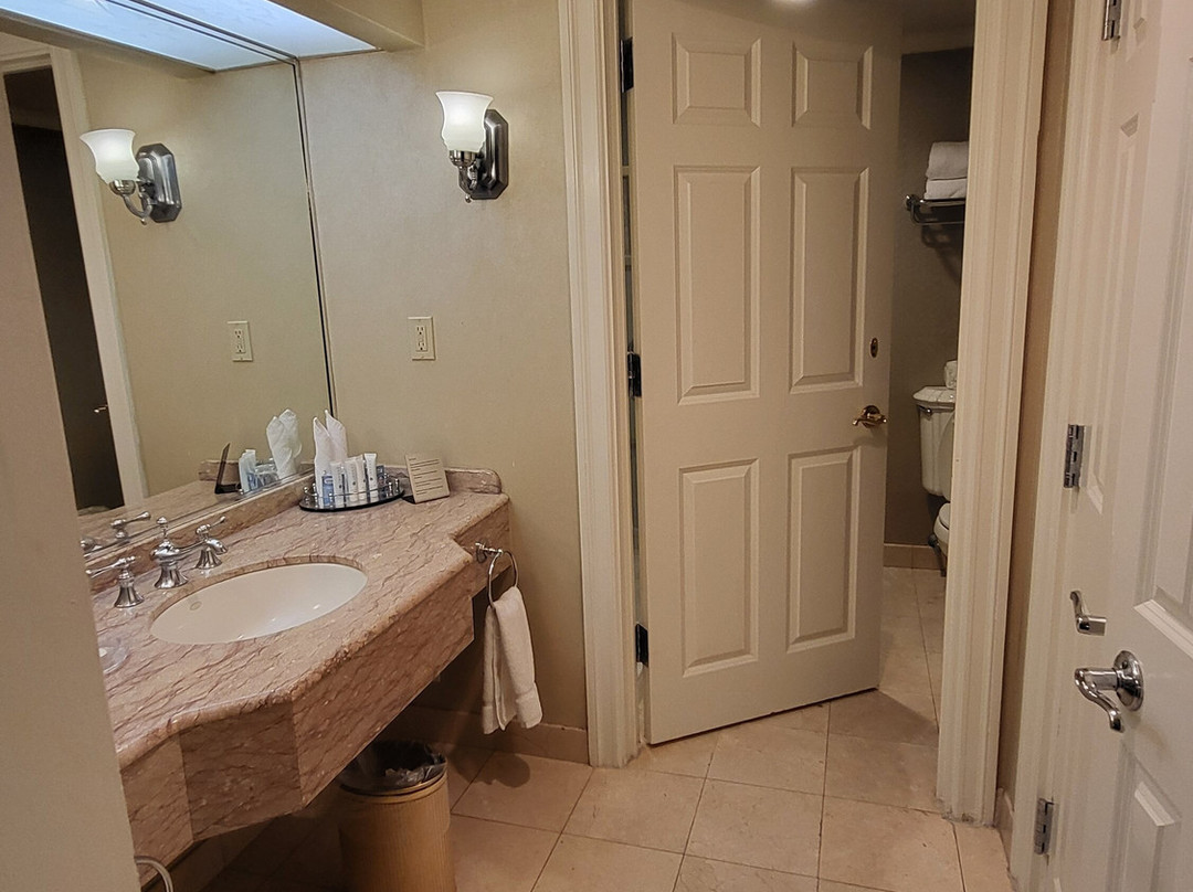 福克斯霍洛酒店主图