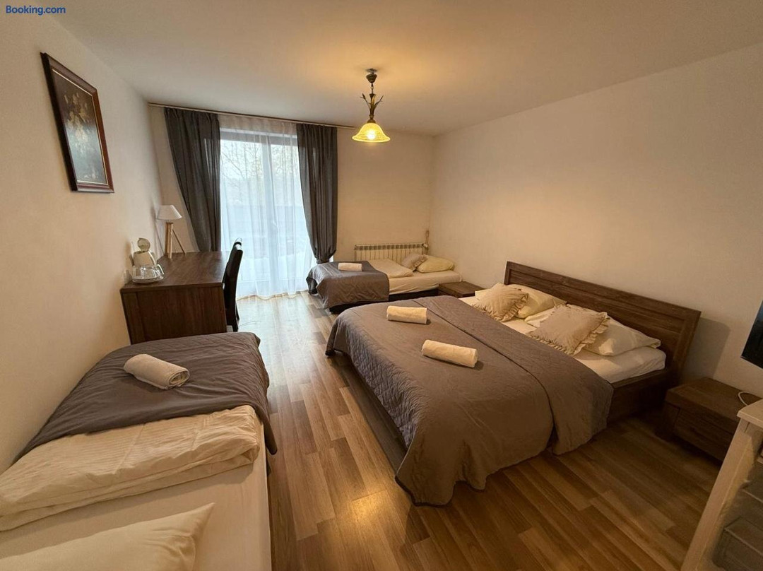 Lesnica酒店住宿-Dom Wypoczynkowy Pod Kotelnica