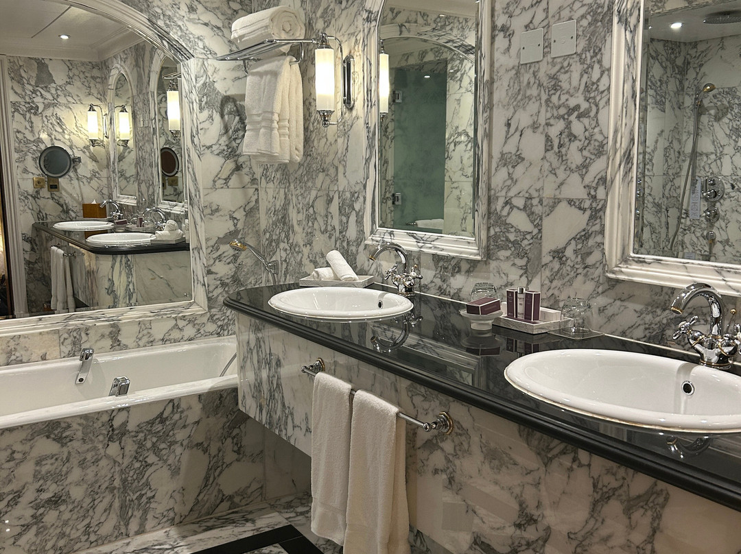 The Regency Hotel, Kuwait主图