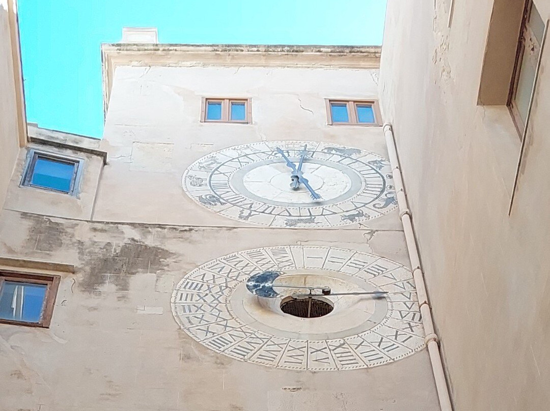 Porta Oscura e Torre Dell'Orologio-特拉帕尼省必去景点