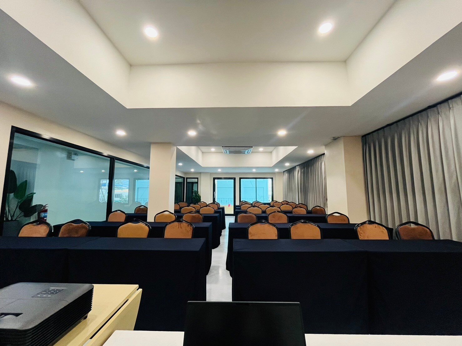 Usabai Riverside Boutique Hotel-商务中心/多功能厅