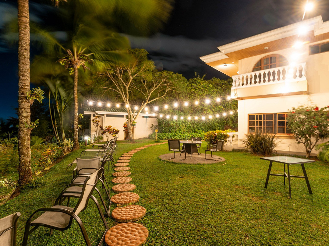 Buena Vista Chic Hotel主图