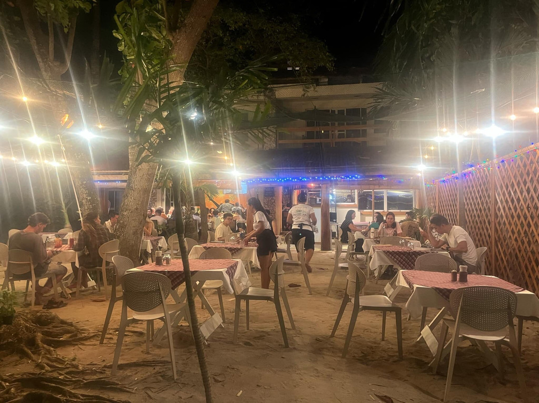 马拉帕斯夸安吉丽娜海滩度假村及意大利餐厅
