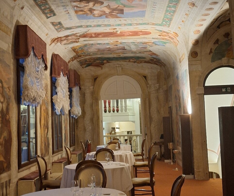 Villa Barbarich-麦斯特必去景点