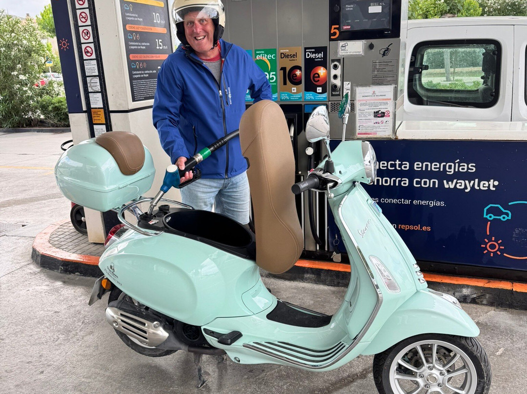 Vespa Rental Alcudia| Vespa Lovers-阿尔库迪亚港必去景点