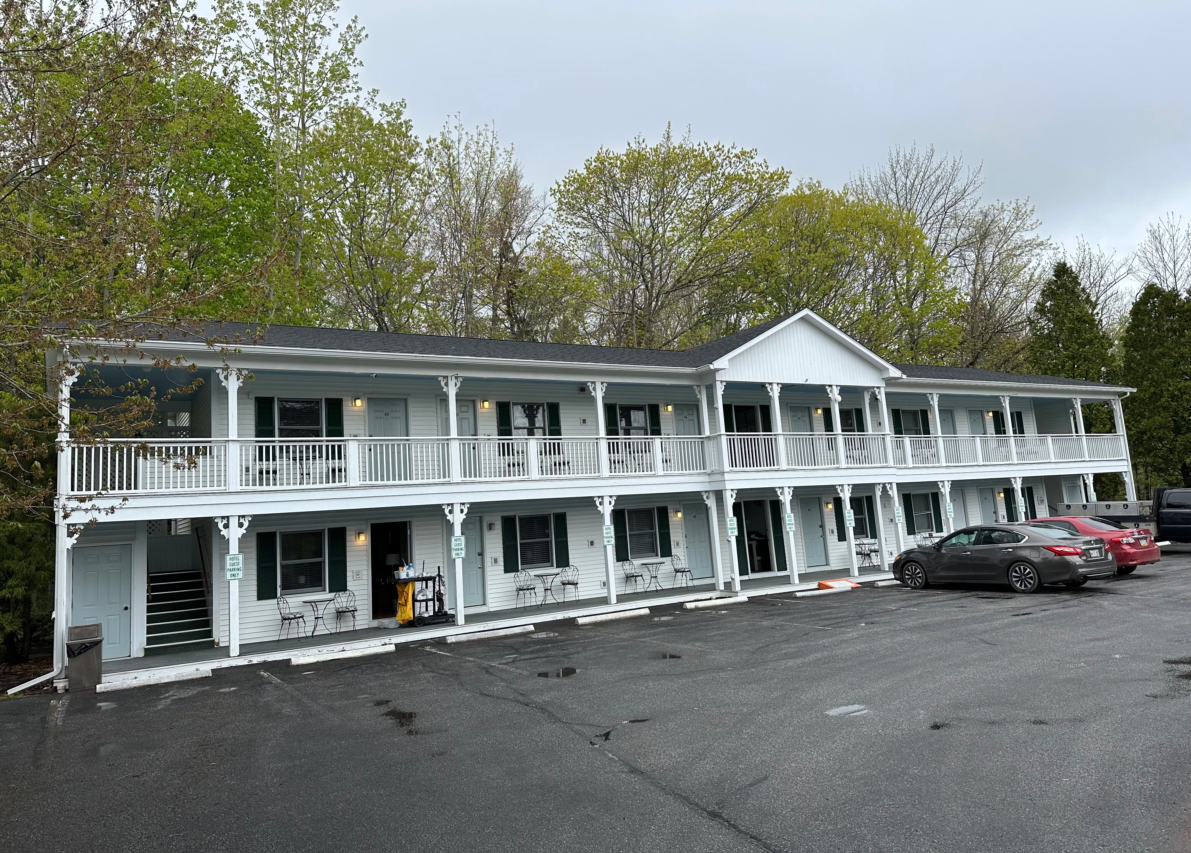 Cedar Crest Inn-浴室